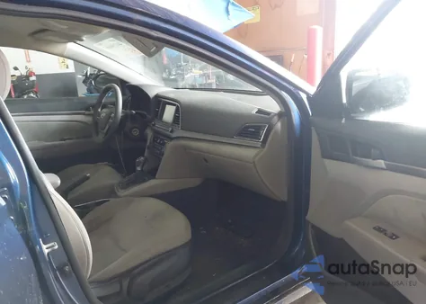 2017 Hyundai Elantra Se z USA, uszkodzony, nr VIN 5NPD84LF7HH124136